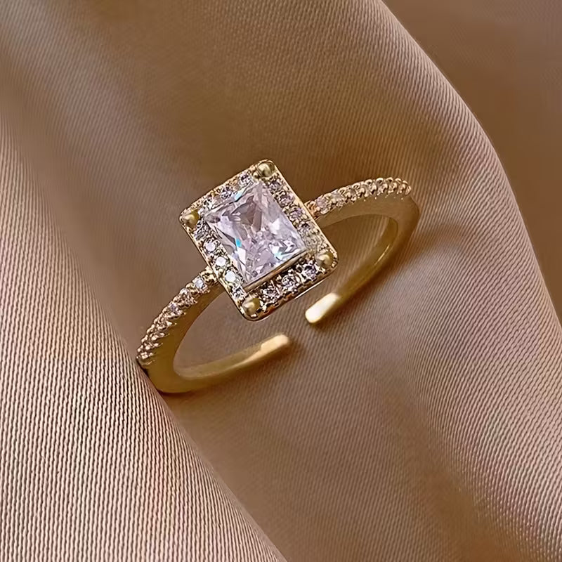 Elegant Luxury Open Ring with Square Cubic Zirconia – Minimalist Women’s Jewelry for Weddings & Festive Occasions