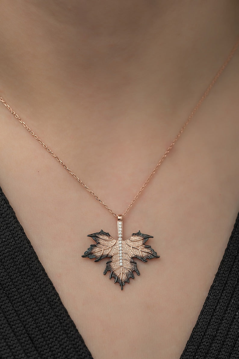 Sterling Silver Sycamore Leaf Necklace with Crystal Stone – 925k Rose Gold Finish